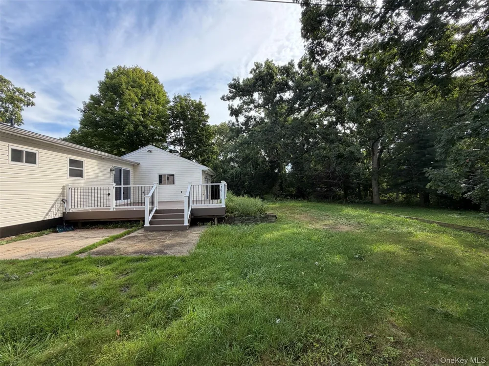 53 Longworth Avenue Dix Hills, NY 11746