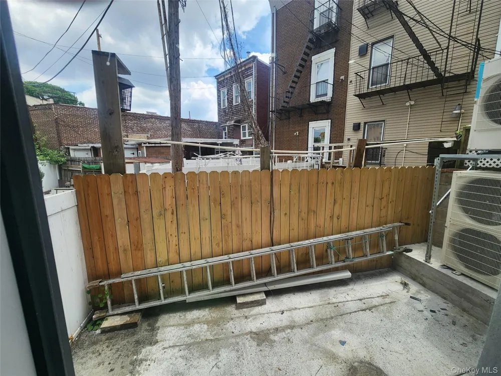 14 Hausman Street #1L Brooklyn, NY 11222