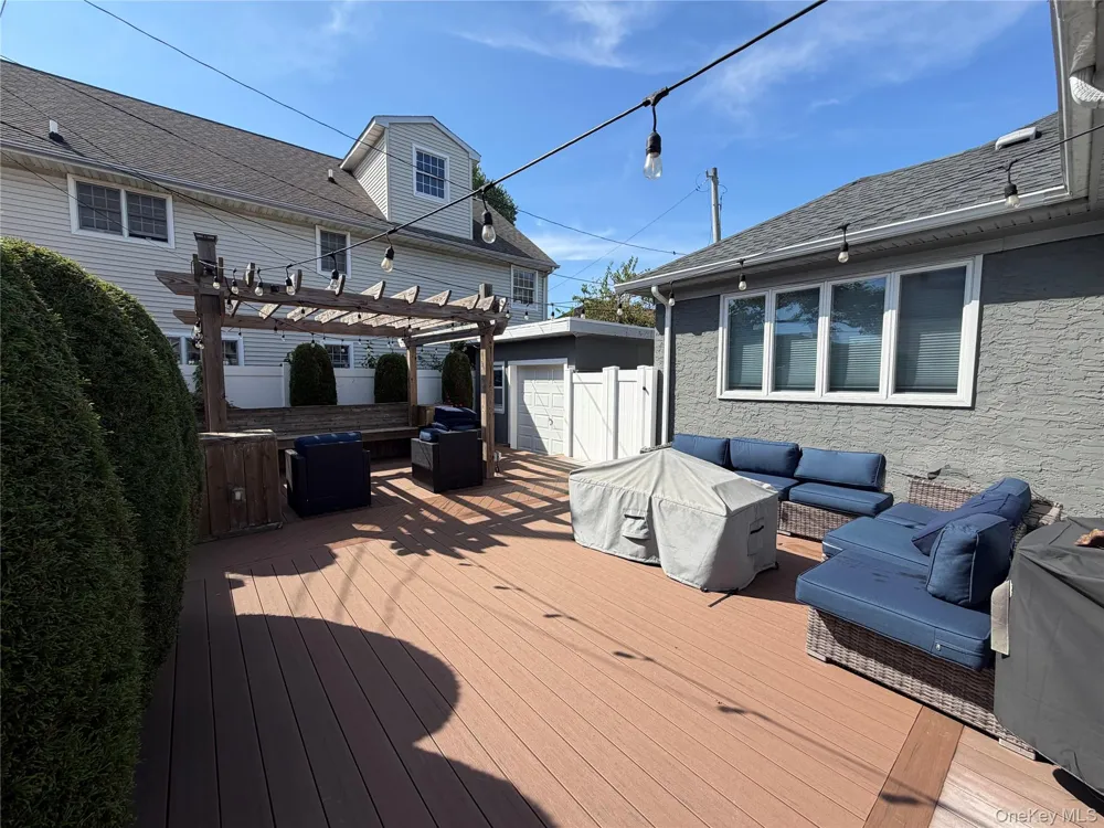 607 Lincoln Boulevard Long Beach, NY 11561