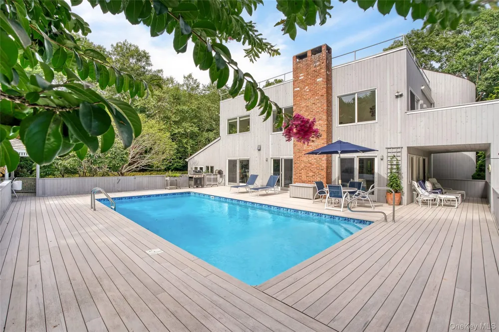 58 Bucks Path East Hampton, NY 11937