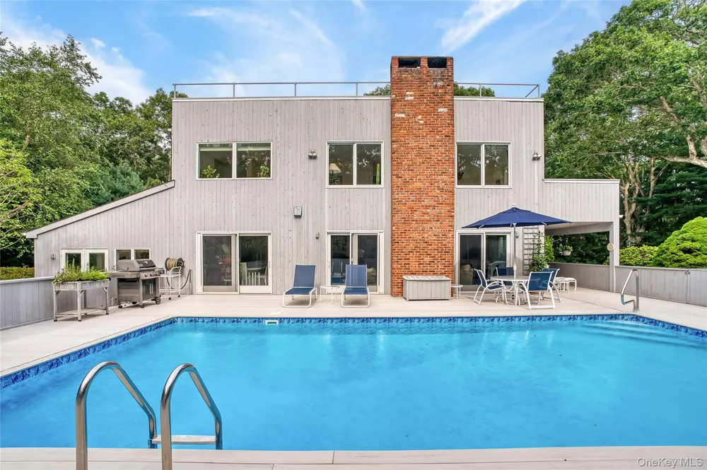 58 Bucks Path East Hampton, NY 11937