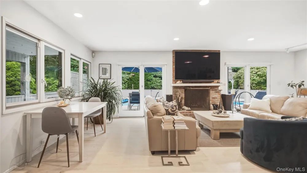 58 Bucks Path East Hampton, NY 11937
