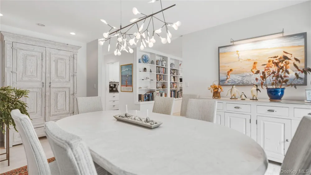 58 Bucks Path East Hampton, NY 11937