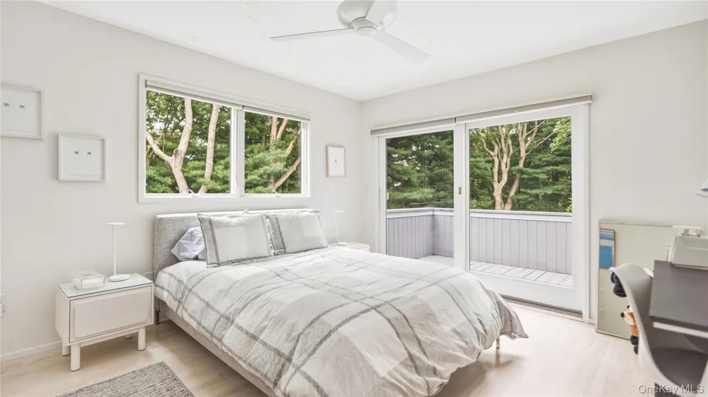 58 Bucks Path East Hampton, NY 11937