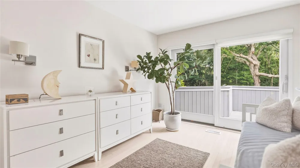 58 Bucks Path East Hampton, NY 11937