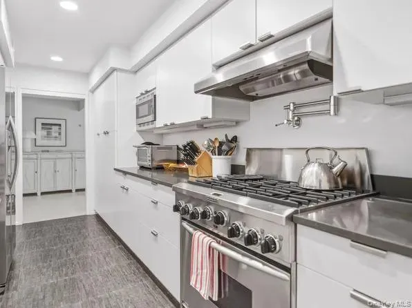 58 Bucks Path East Hampton, NY 11937