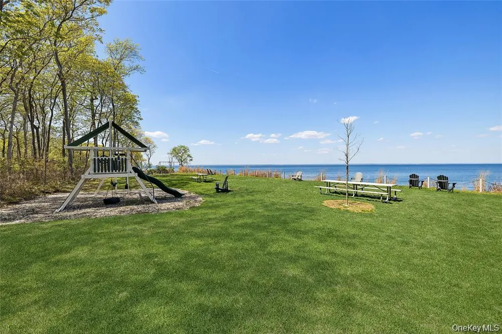 1 Pheasant Lane Lloyd Neck, NY 11743