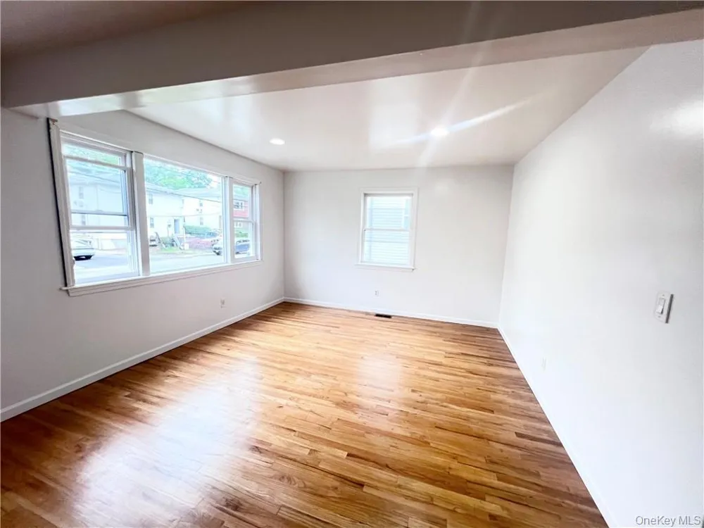 61 Ashland Avenue #1FL New Rochelle, NY 10801