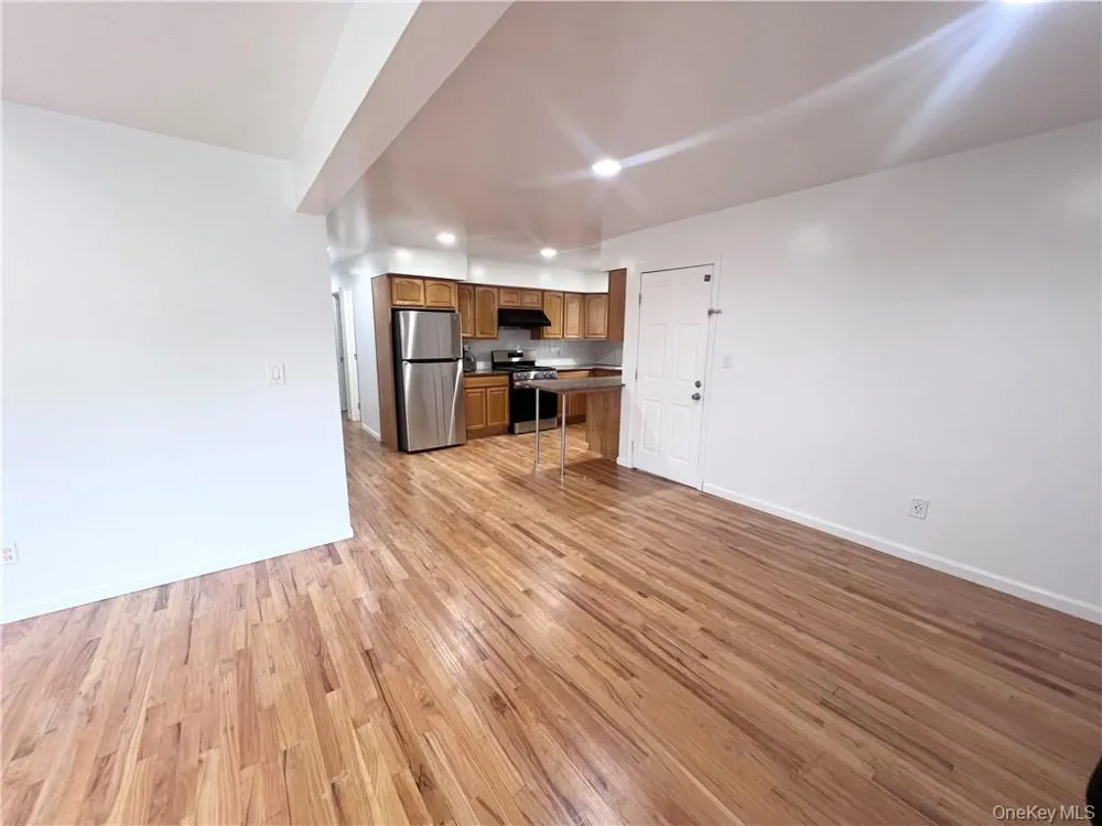 61 Ashland Avenue #1FL New Rochelle, NY 10801