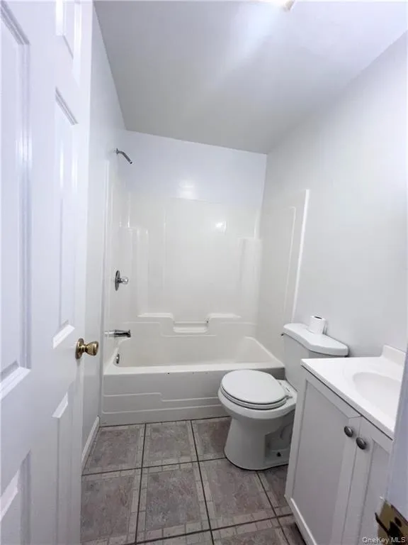 61 Ashland Avenue #1FL New Rochelle, NY 10801