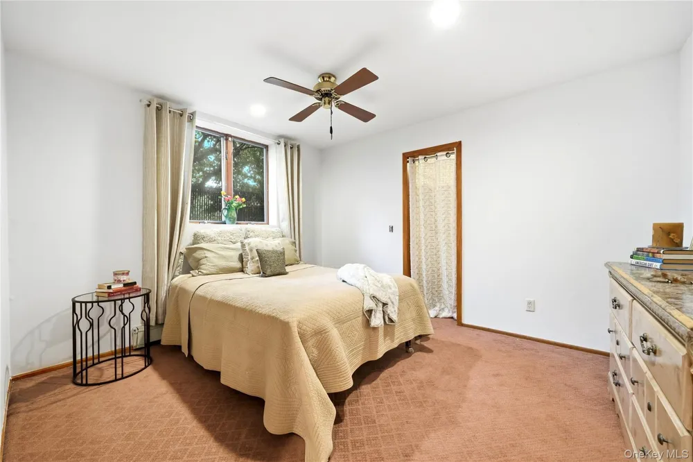 3 Finnin Place Bayville, NY 11709
