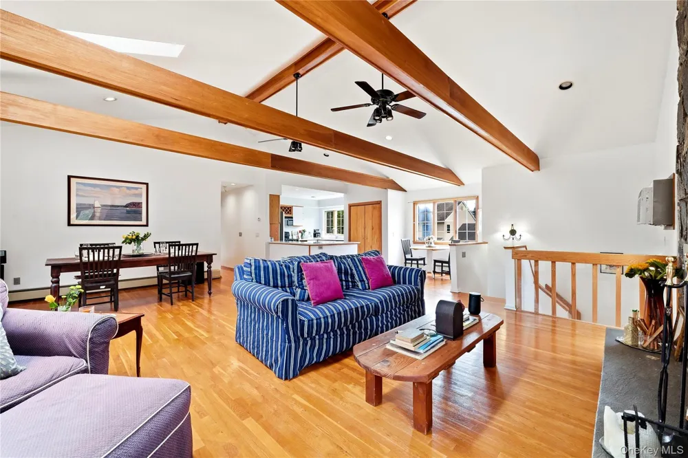 3 Finnin Place Bayville, NY 11709