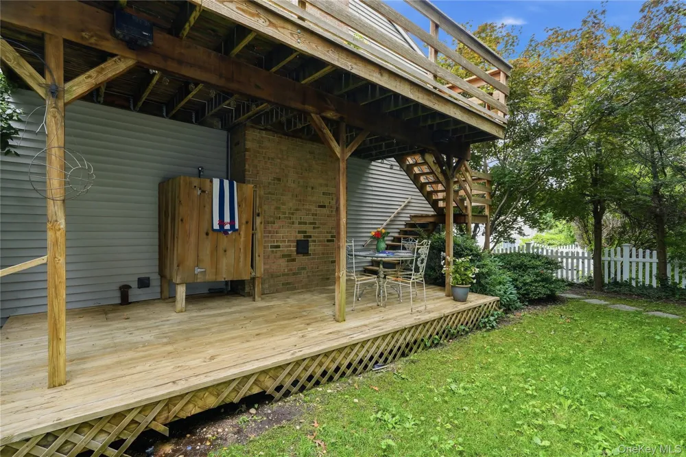 3 Finnin Place Bayville, NY 11709