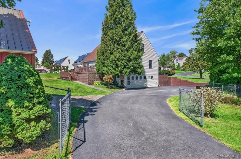 3 Josephs Drive Saugerties, NY 12477