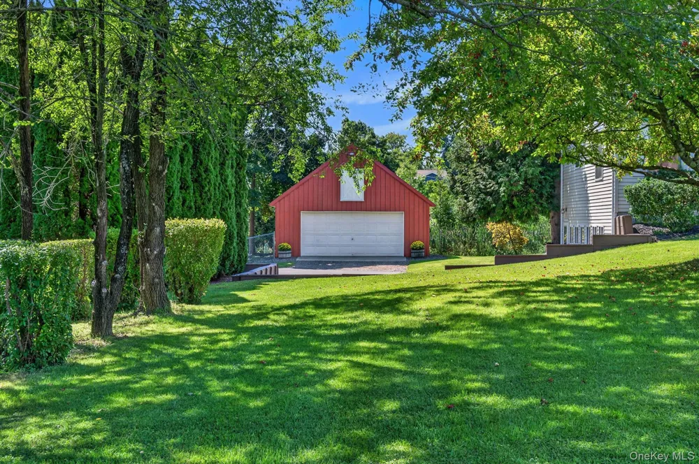 3 Josephs Drive Saugerties, NY 12477