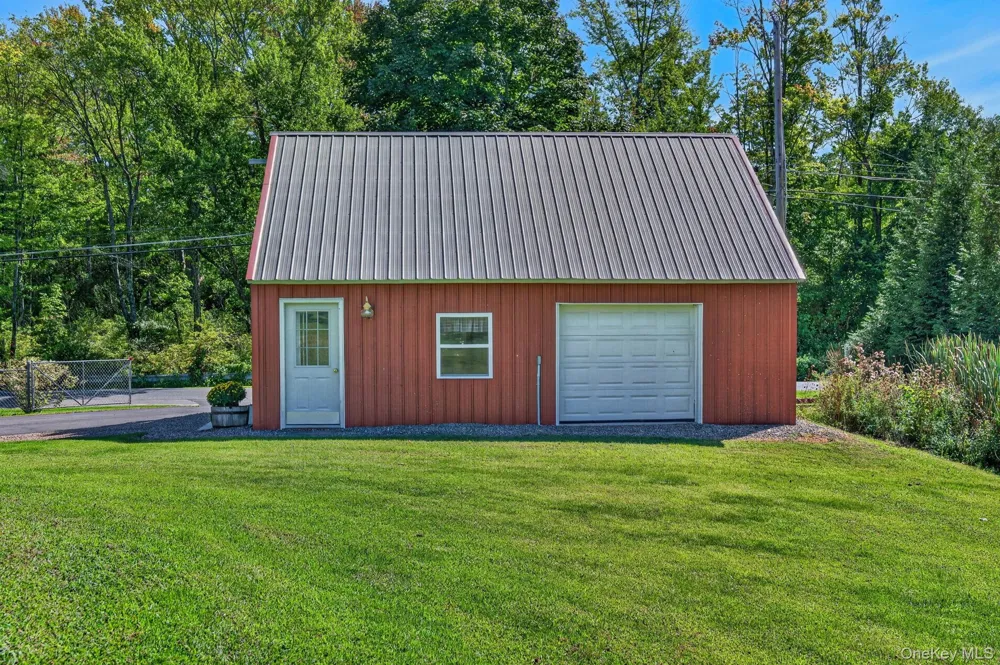 3 Josephs Drive Saugerties, NY 12477