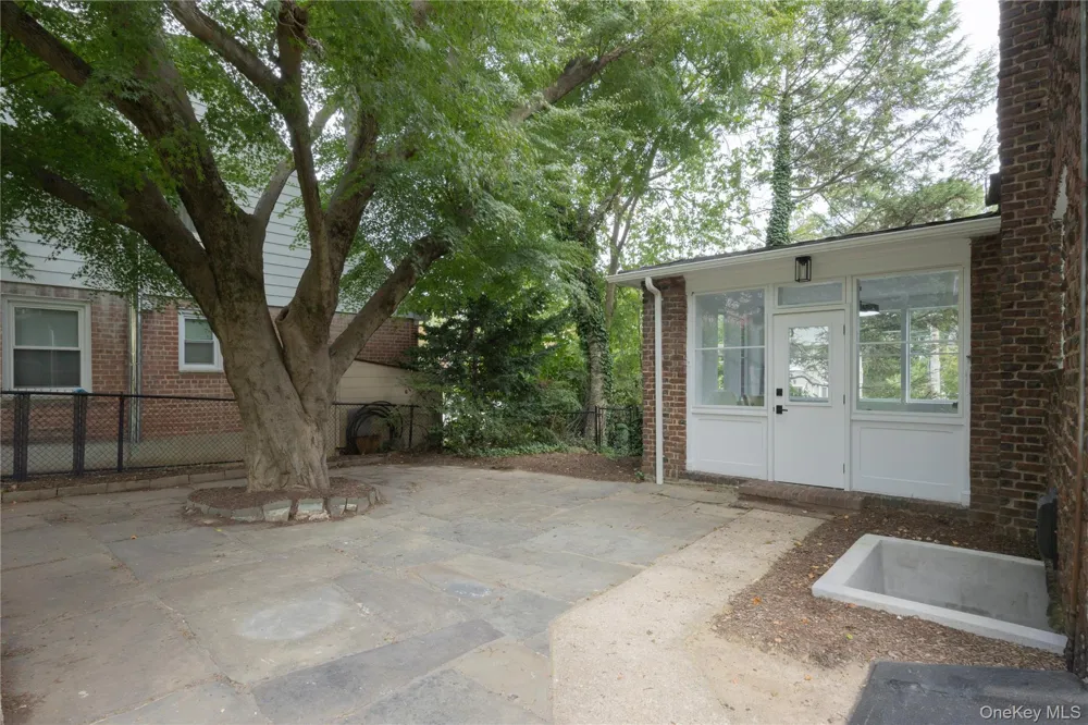 402 Westchester Avenue Mount Vernon, NY 10552