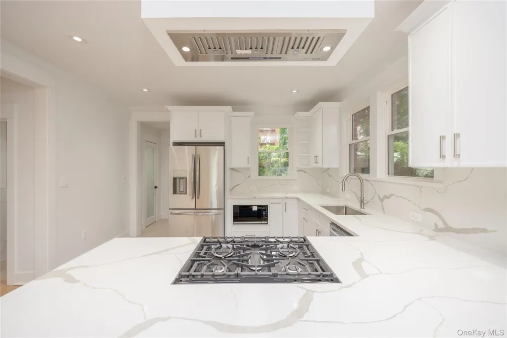 402 Westchester Avenue Mount Vernon, NY 10552