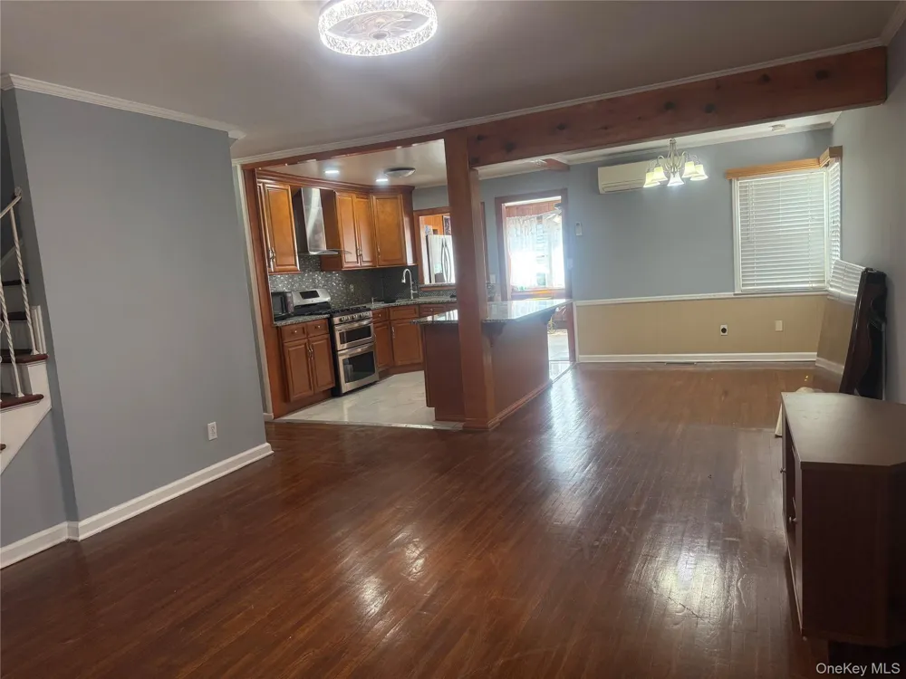 24 Wheeler Avenue Valley Stream, NY 11580