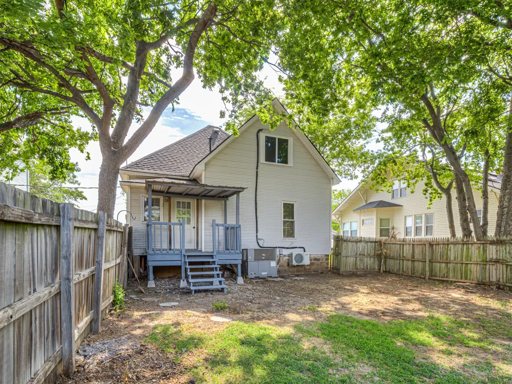 512 S Poplar Street Sapulpa, OK 74066