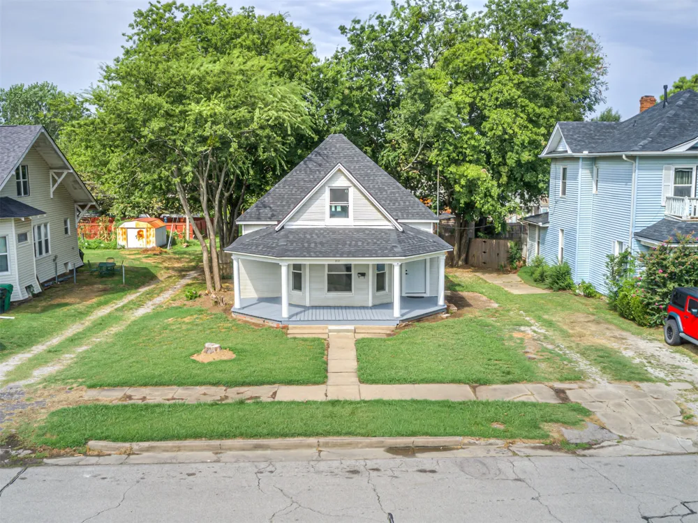 512 S Poplar Street Sapulpa, OK 74066