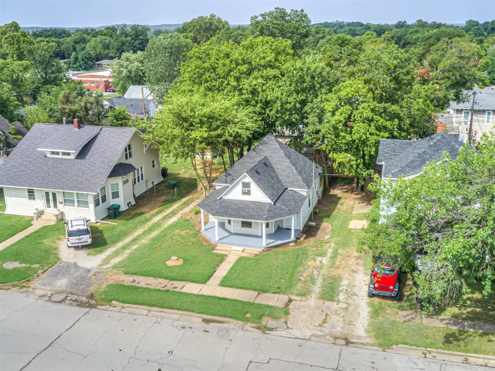 512 S Poplar Street Sapulpa, OK 74066