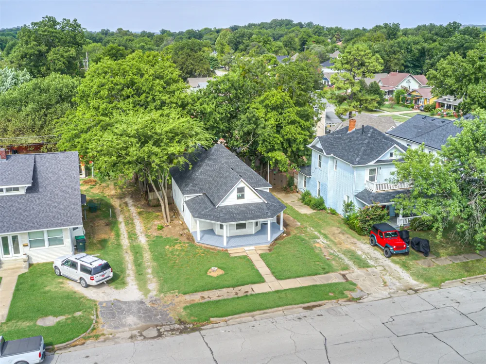 512 S Poplar Street Sapulpa, OK 74066