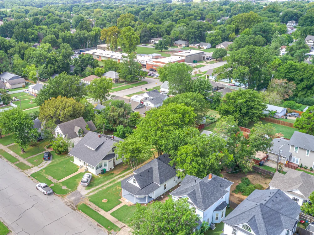 512 S Poplar Street Sapulpa, OK 74066