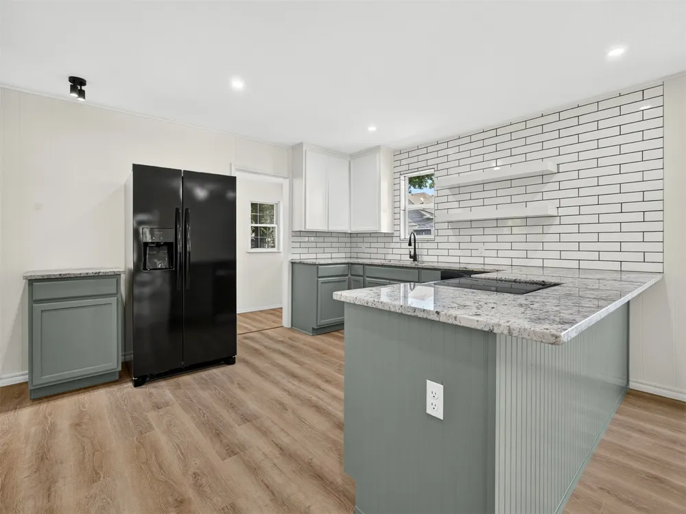 512 S Poplar Street Sapulpa, OK 74066