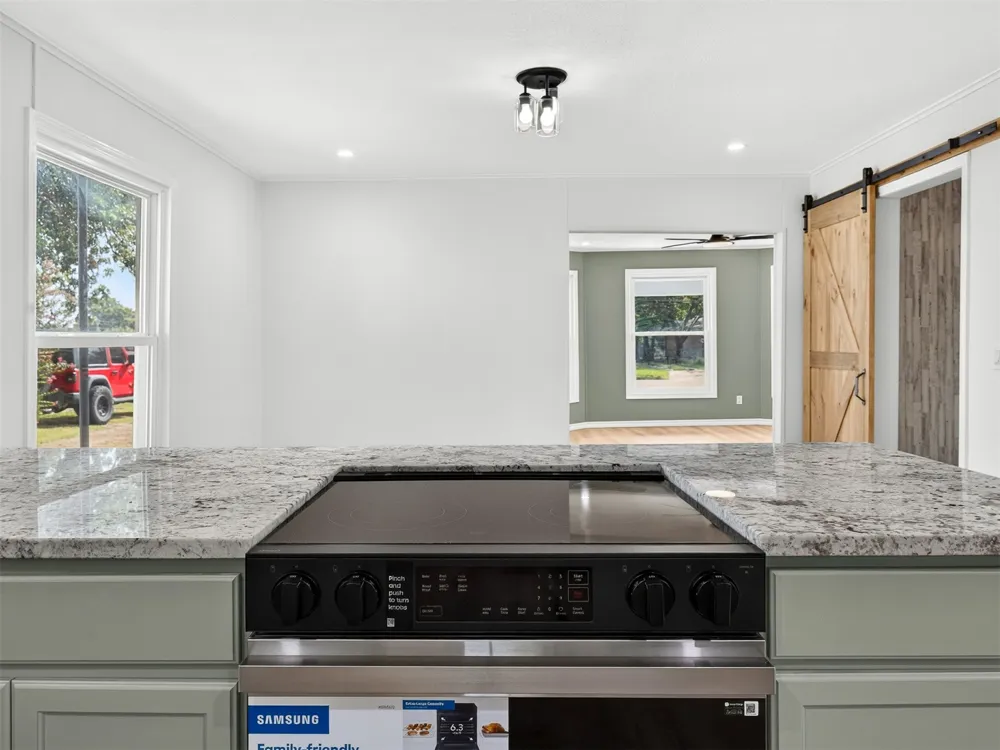 512 S Poplar Street Sapulpa, OK 74066