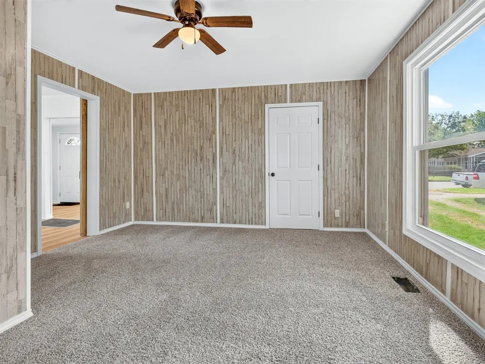 512 S Poplar Street Sapulpa, OK 74066