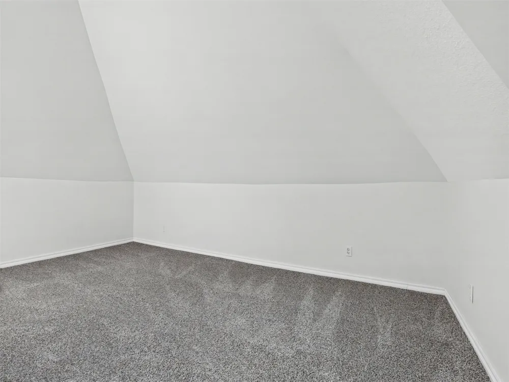 512 S Poplar Street Sapulpa, OK 74066