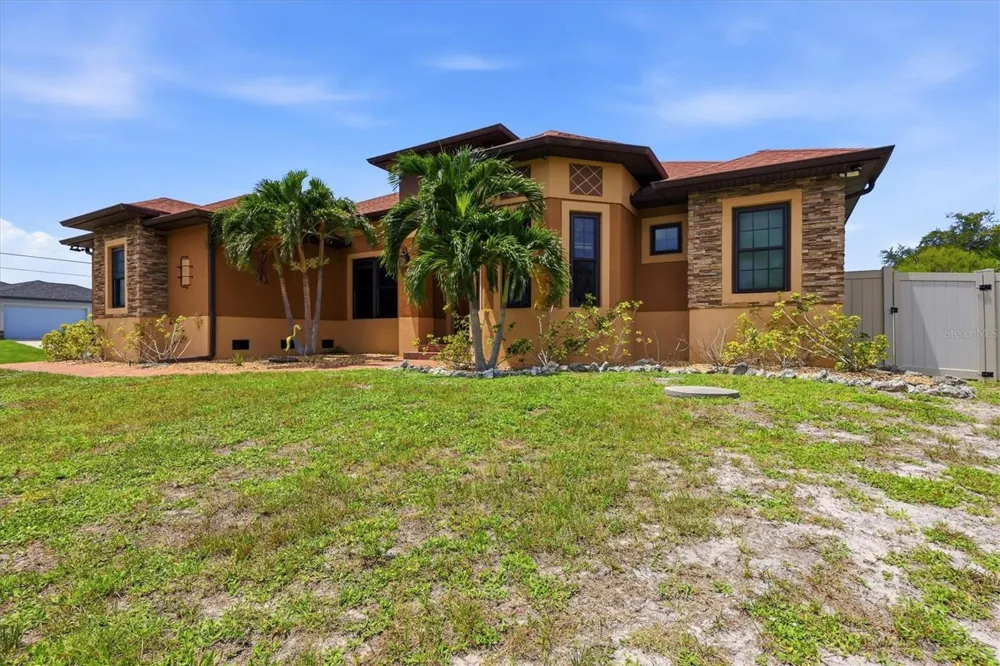 10385 HARLINGEN STREET Port Charlotte, FL 33981