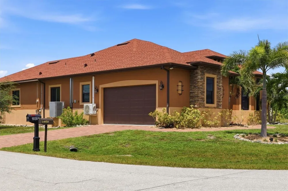 10385 HARLINGEN STREET Port Charlotte, FL 33981