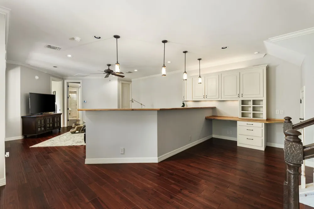 2305 Barton Creek Boulevard #29 Austin, TX 78735