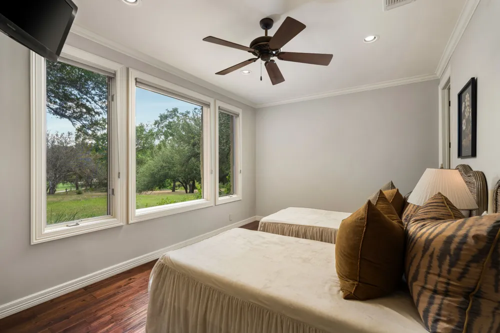 2305 Barton Creek Boulevard #29 Austin, TX 78735