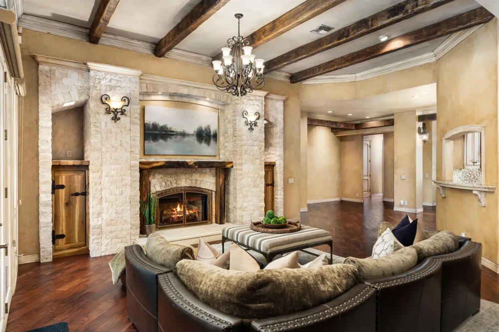 2305 Barton Creek Boulevard #29 Austin, TX 78735