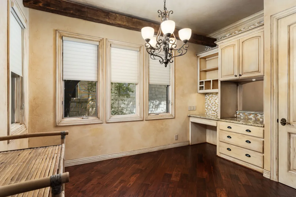 2305 Barton Creek Boulevard #29 Austin, TX 78735