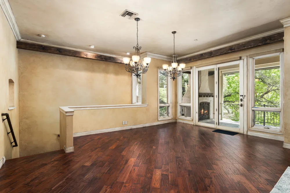 2305 Barton Creek Boulevard #29 Austin, TX 78735