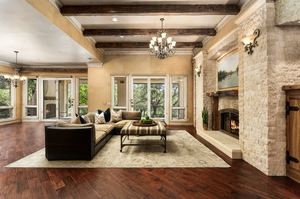 2305 Barton Creek Boulevard #29 Austin, TX 78735