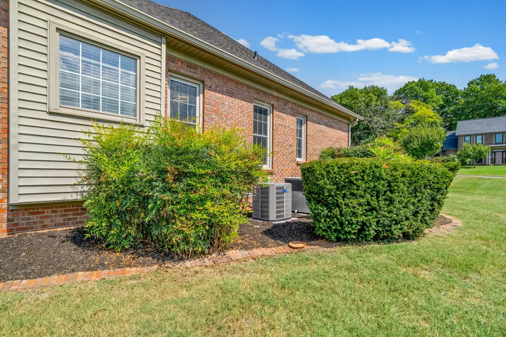 534 Pond Apple Rd Clarksville, TN 37043