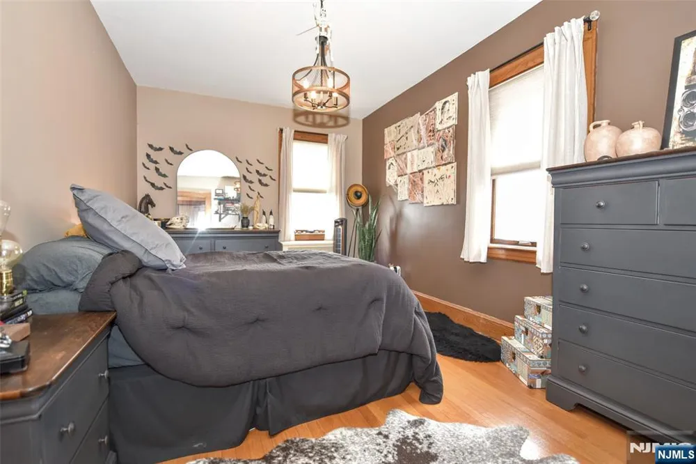 519 Saint Pauls Avenue Cliffside Park, NJ 07010