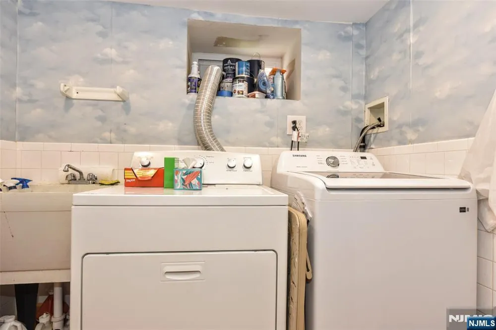 519 Saint Pauls Avenue Cliffside Park, NJ 07010