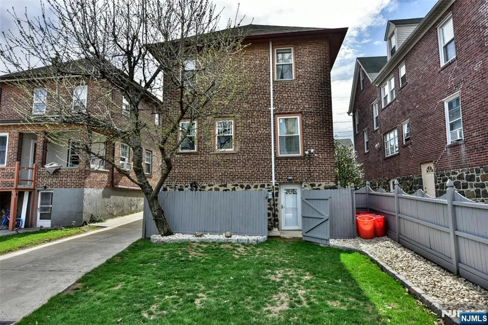 519 Saint Pauls Avenue Cliffside Park, NJ 07010