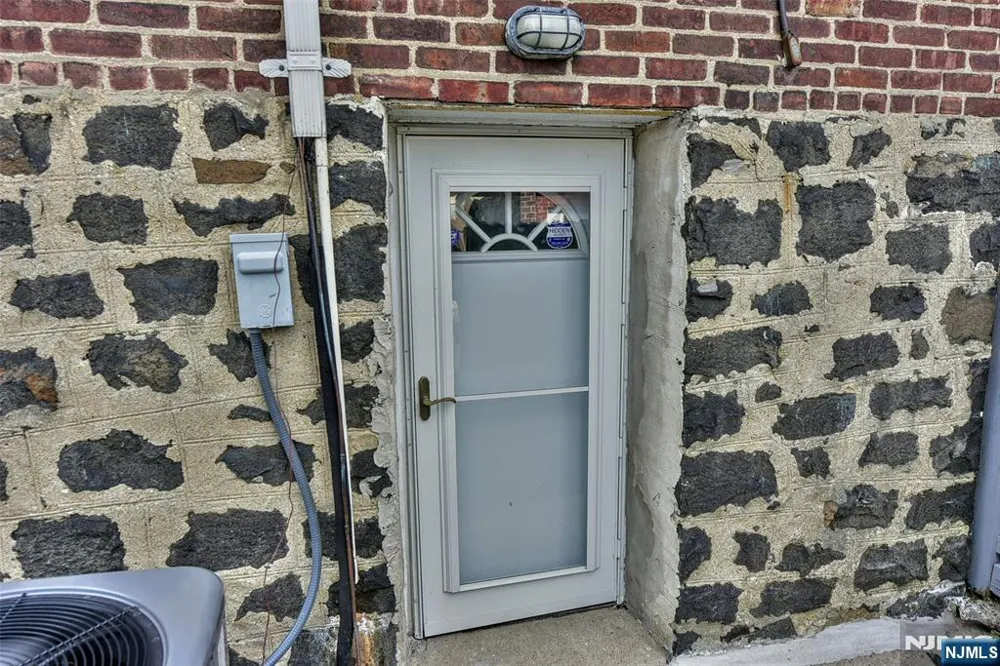 519 Saint Pauls Avenue Cliffside Park, NJ 07010