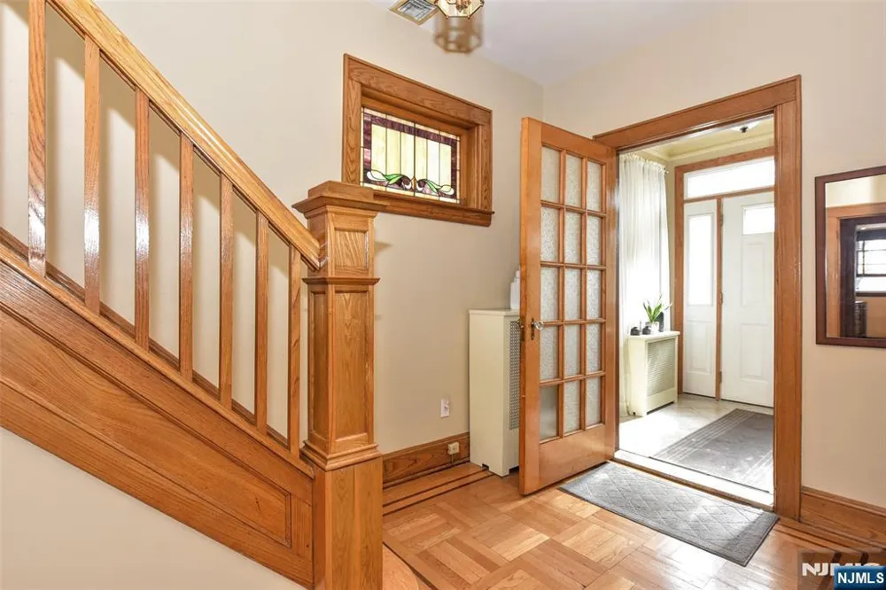 519 Saint Pauls Avenue Cliffside Park, NJ 07010