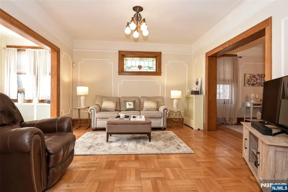 519 Saint Pauls Avenue Cliffside Park, NJ 07010