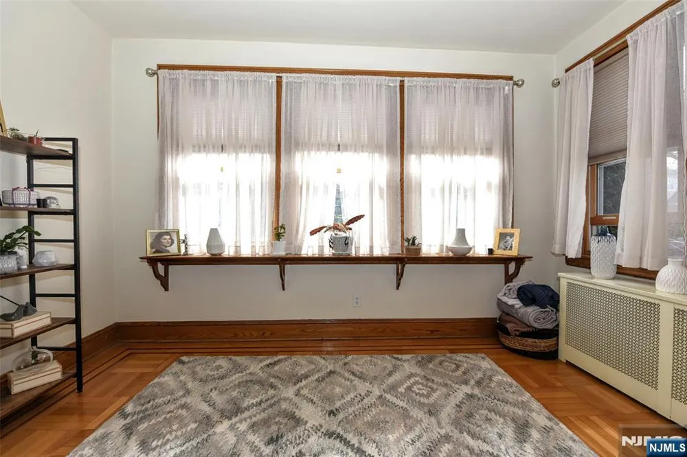 519 Saint Pauls Avenue Cliffside Park, NJ 07010