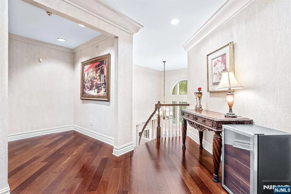 307 Daffodil Drive Norwood, NJ 07648