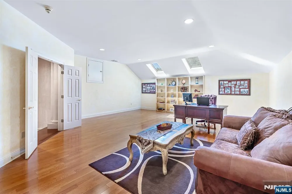 307 Daffodil Drive Norwood, NJ 07648